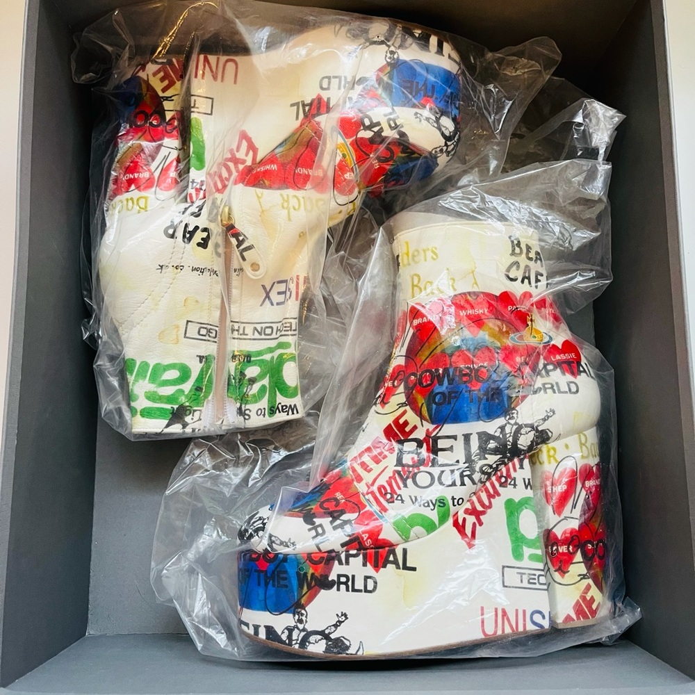 Vivienne Westwood BRAND NEW MEANINGLESS PRINT towering heels Slogan print IT37 - Picture 4 of 17